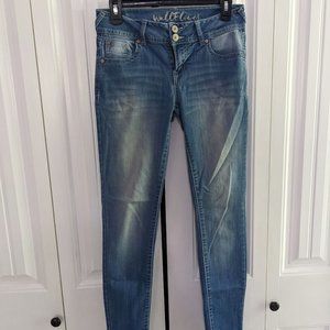 Wallflower Light Wash Skinny Jeans Size 7